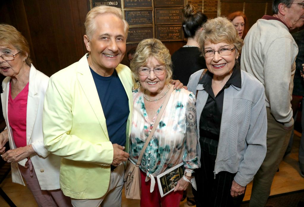 DO40 prez John Sefakis with the Flying Mariano sisters, Patti and JoAnn