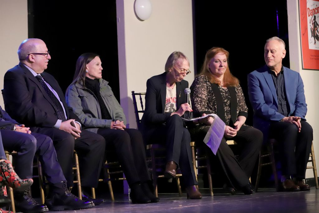 Ken Bloom, Ann Reinking, Kathryn Doby, Gail Benedict, William Whitener