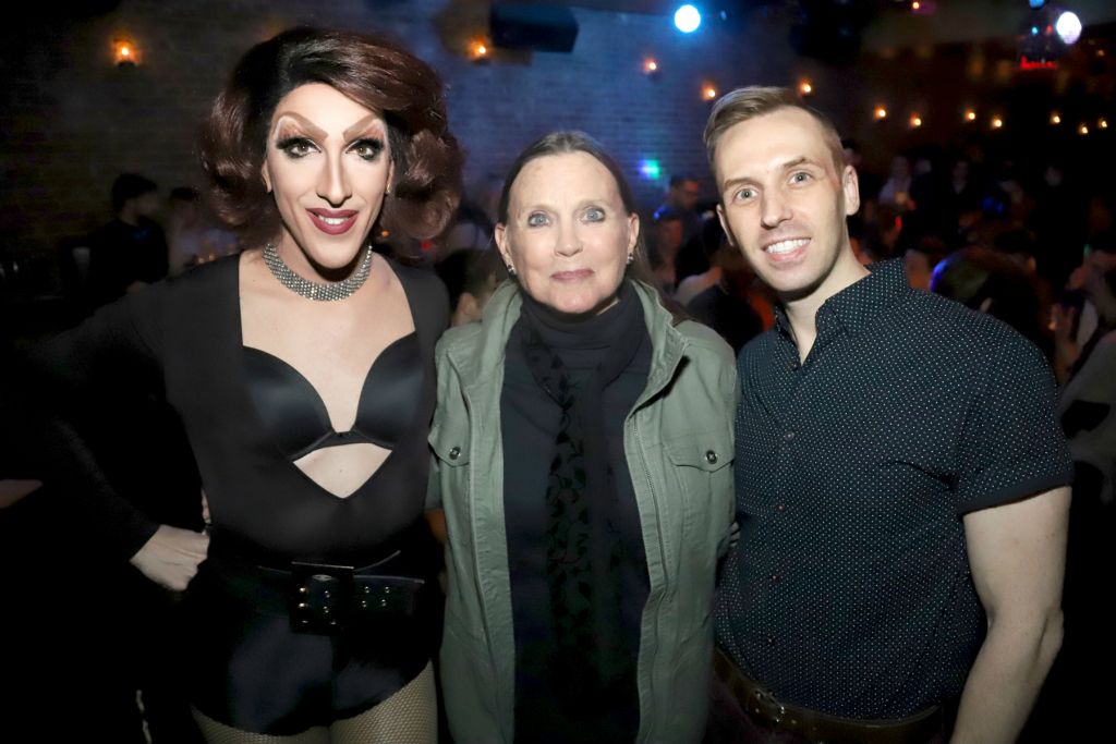 Host Marti Gould Cummings, Ann Reinking, Bradford Proctor